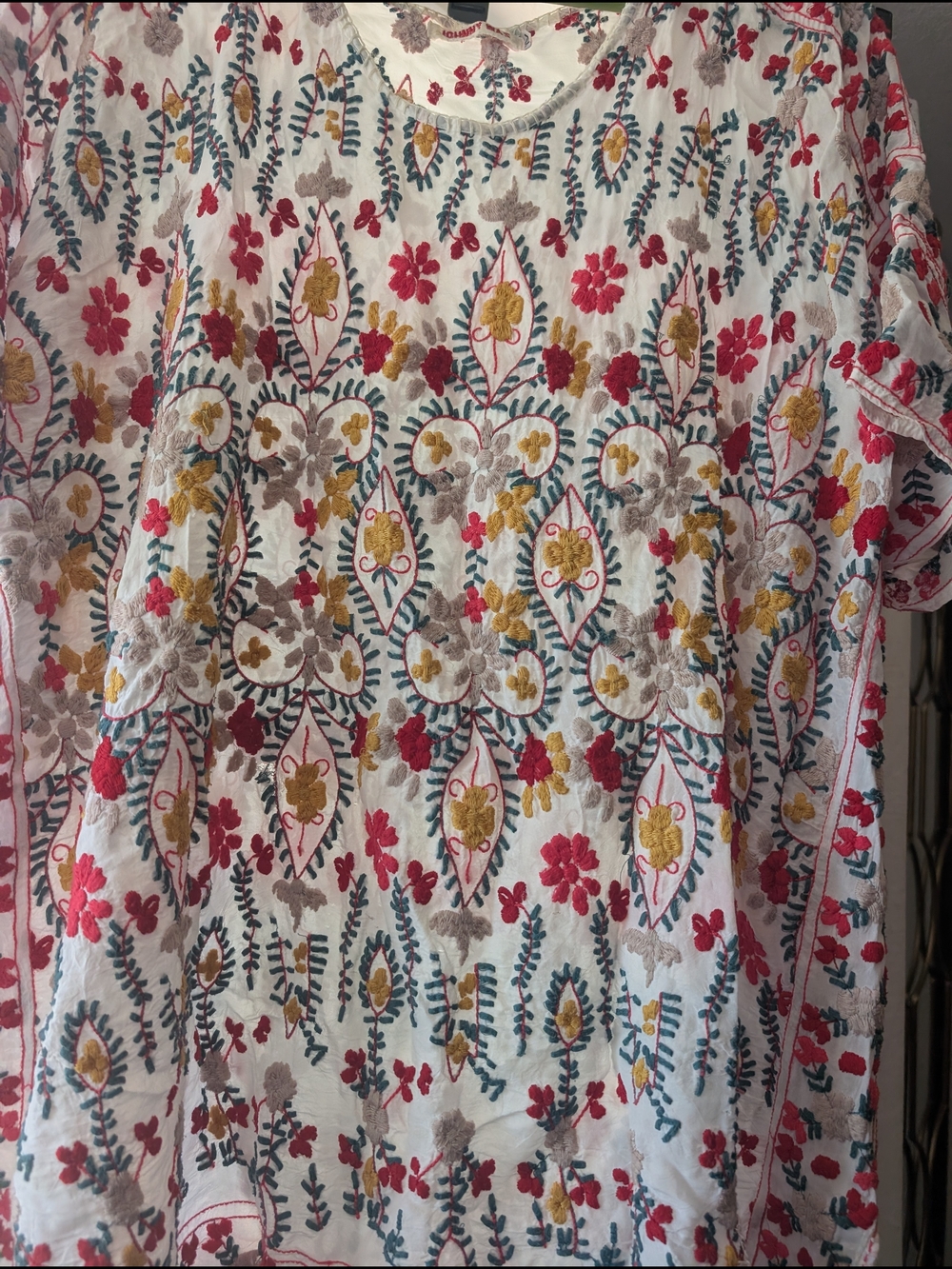 Johnny Was White Embroidered Floral Short Sleeve Top - Picture 2 of 5
